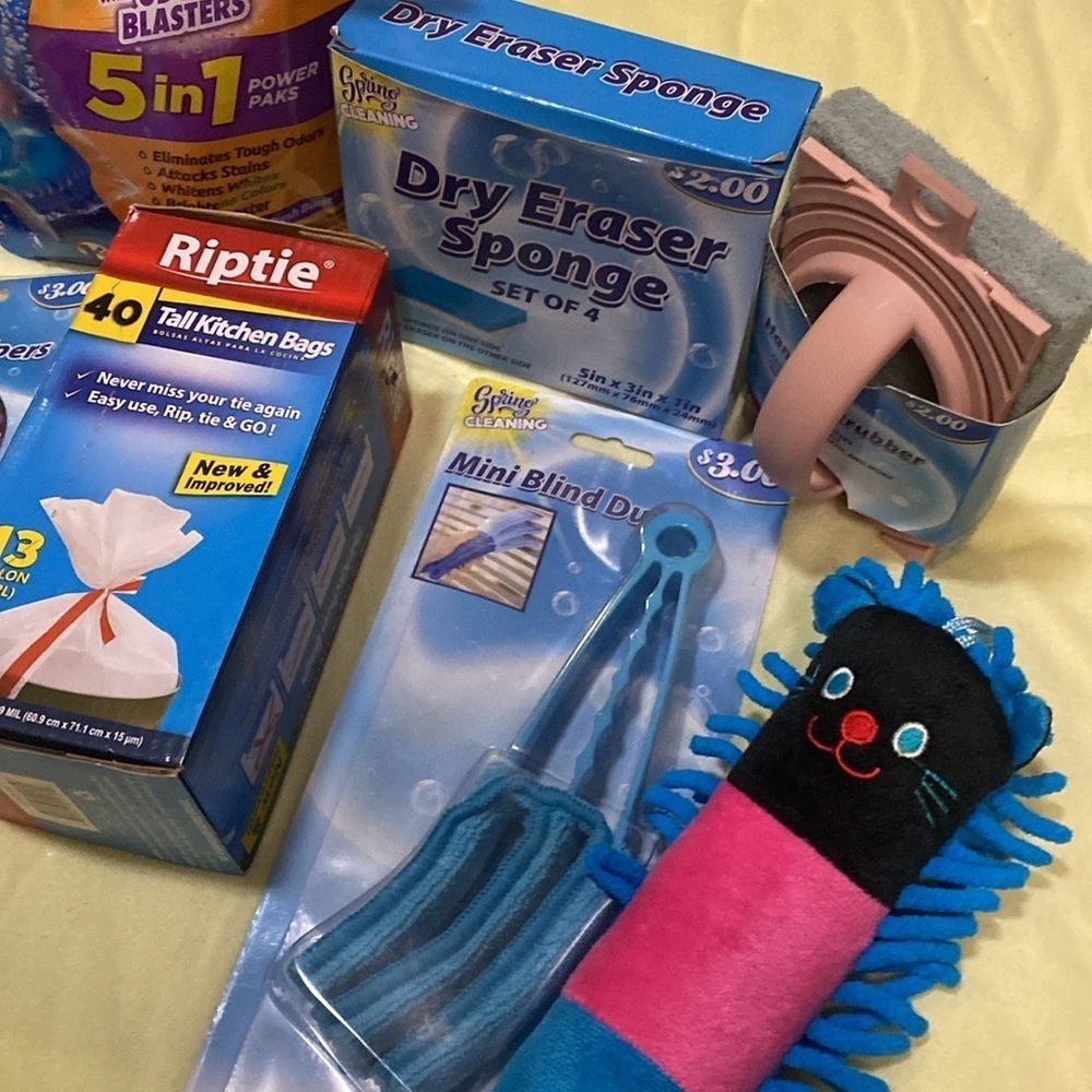 Arm & Hammer Laundry Pods & More Bundle - Picture 5 of 10
